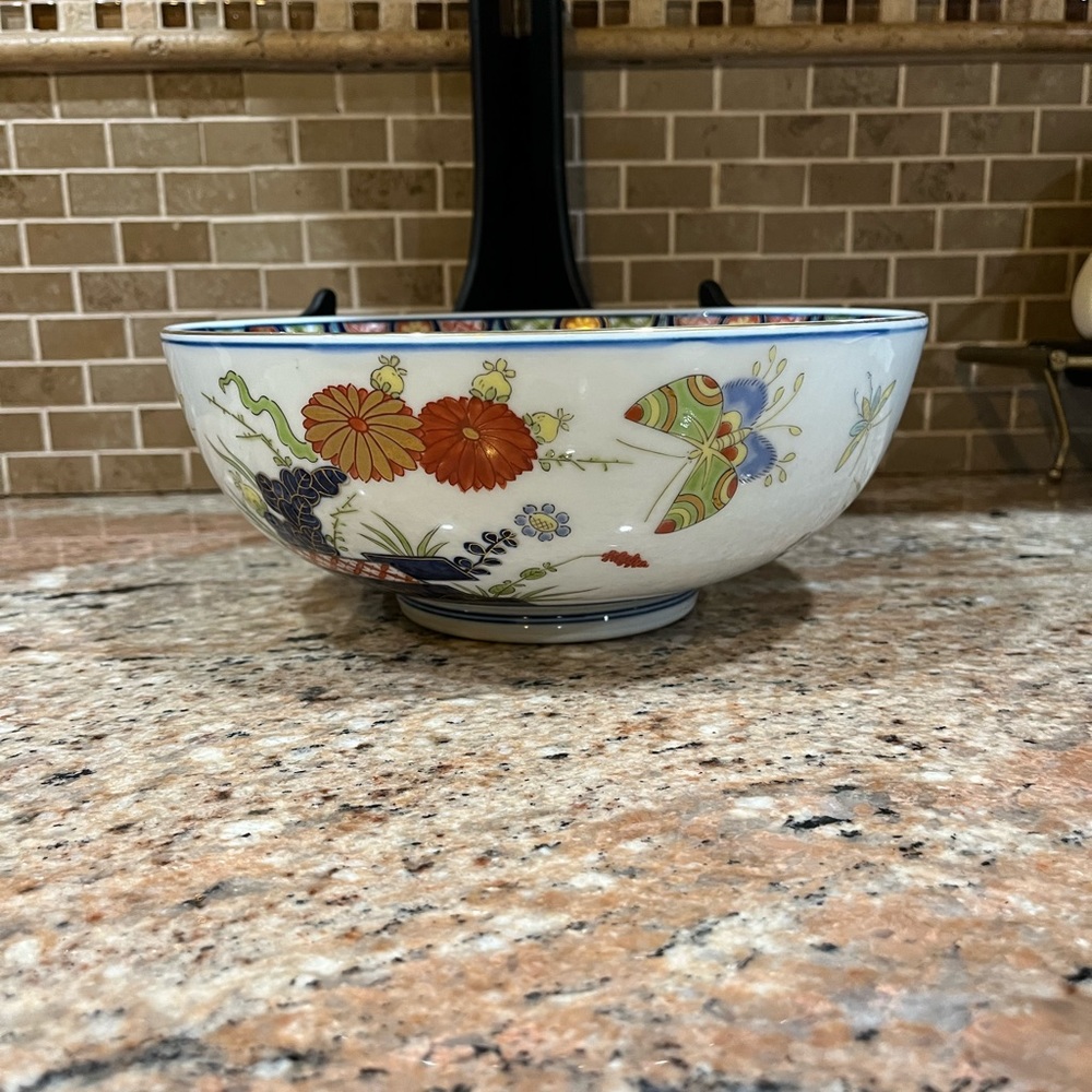 Vintage Gold Imari Japanese Hand Painted Porcelain Bowl